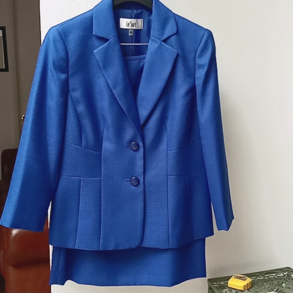 Le Suit Skirt Suit